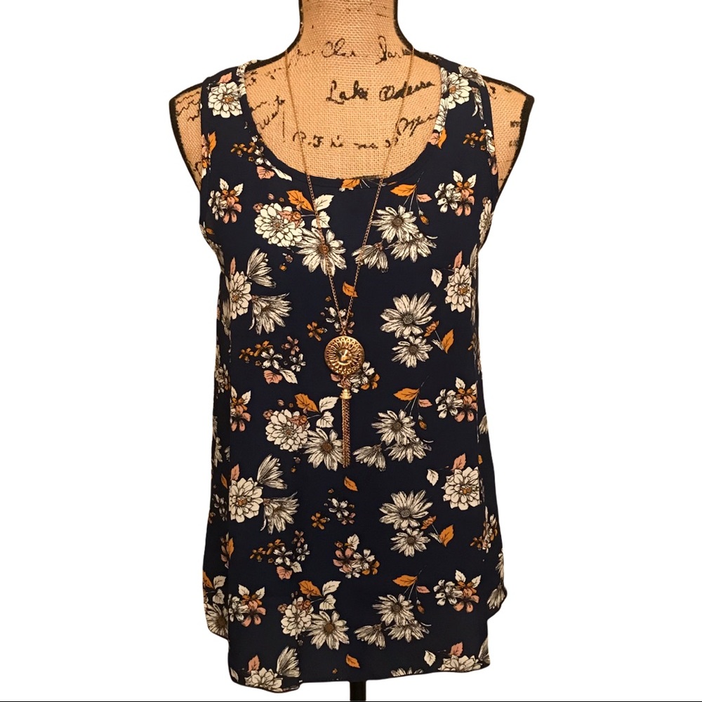NWT Women’s Floral Print Sleeveless Top